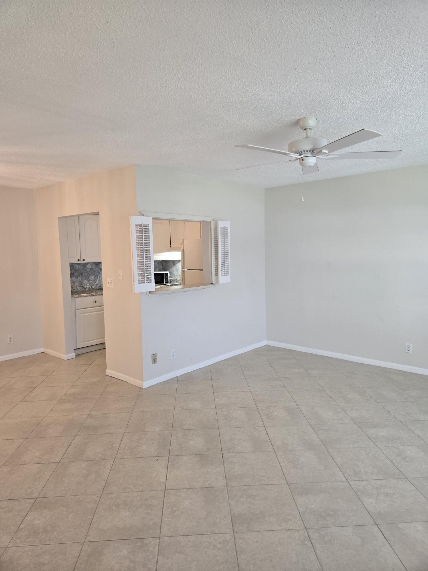 99 Salisbury E, West Palm Beach, FL 33417