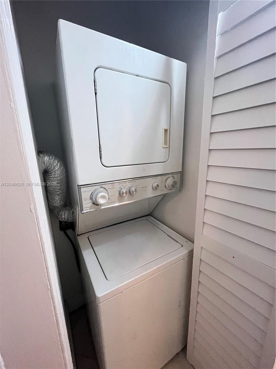 1034 Lenox Avenue 4 — photo 8