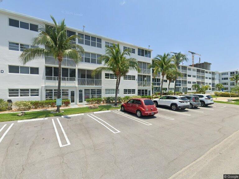 3201 NE 8th Street 206, Pompano Beach, FL 33062