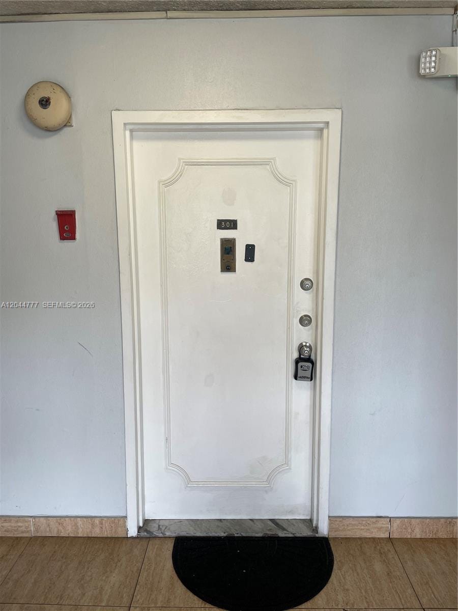 13685 NE 10th Avenue 301, North Miami, FL 33161