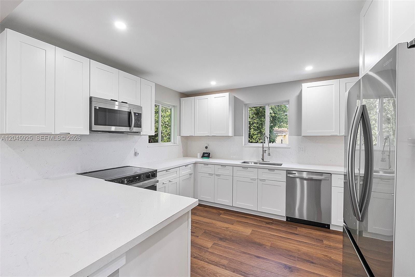 2230 Atlanta Street . — photo 11