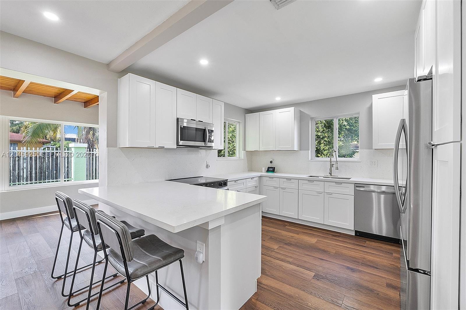 2230 Atlanta Street . — photo 10