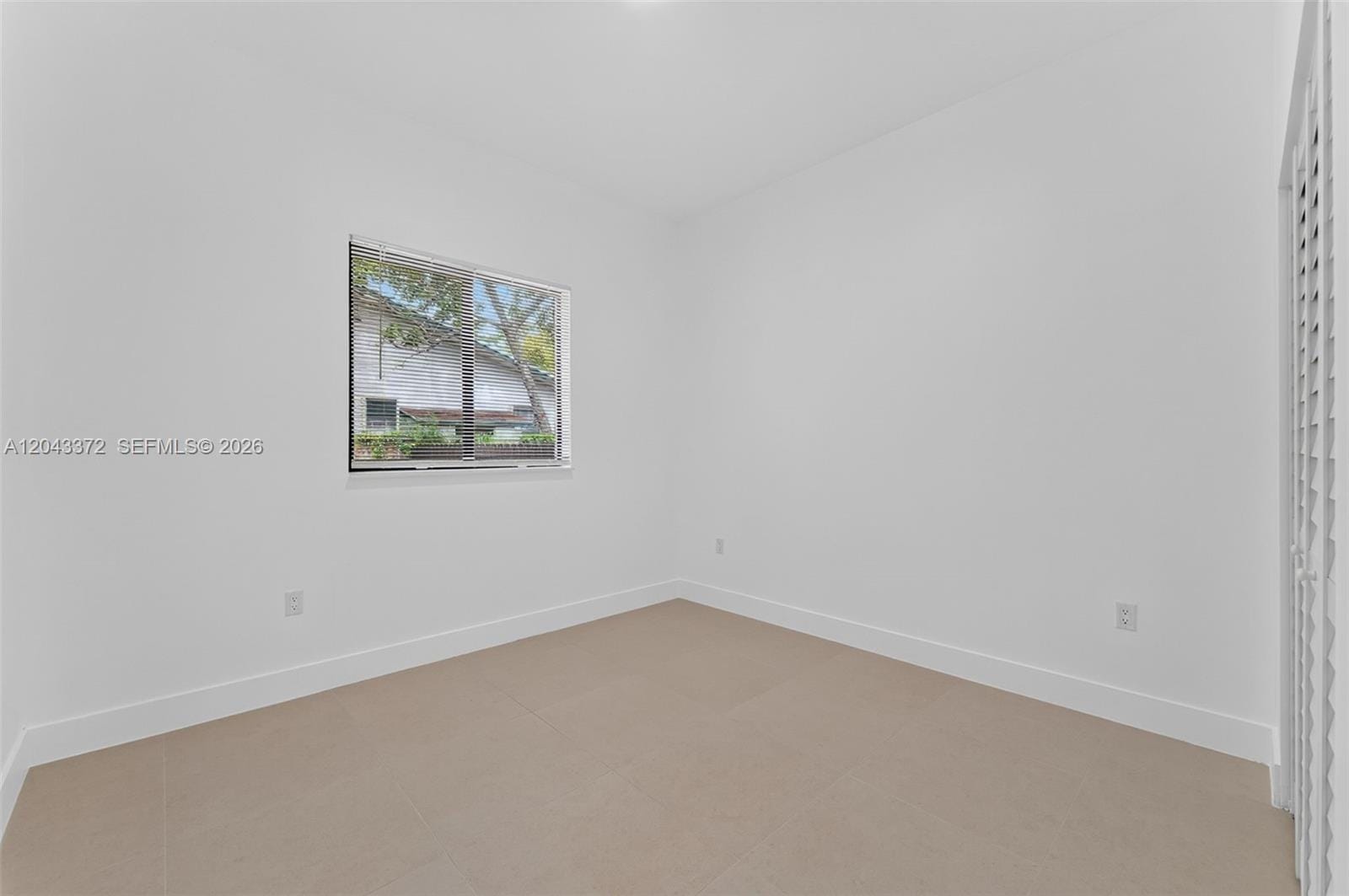 3506 NW 9th Avenue — photo 11