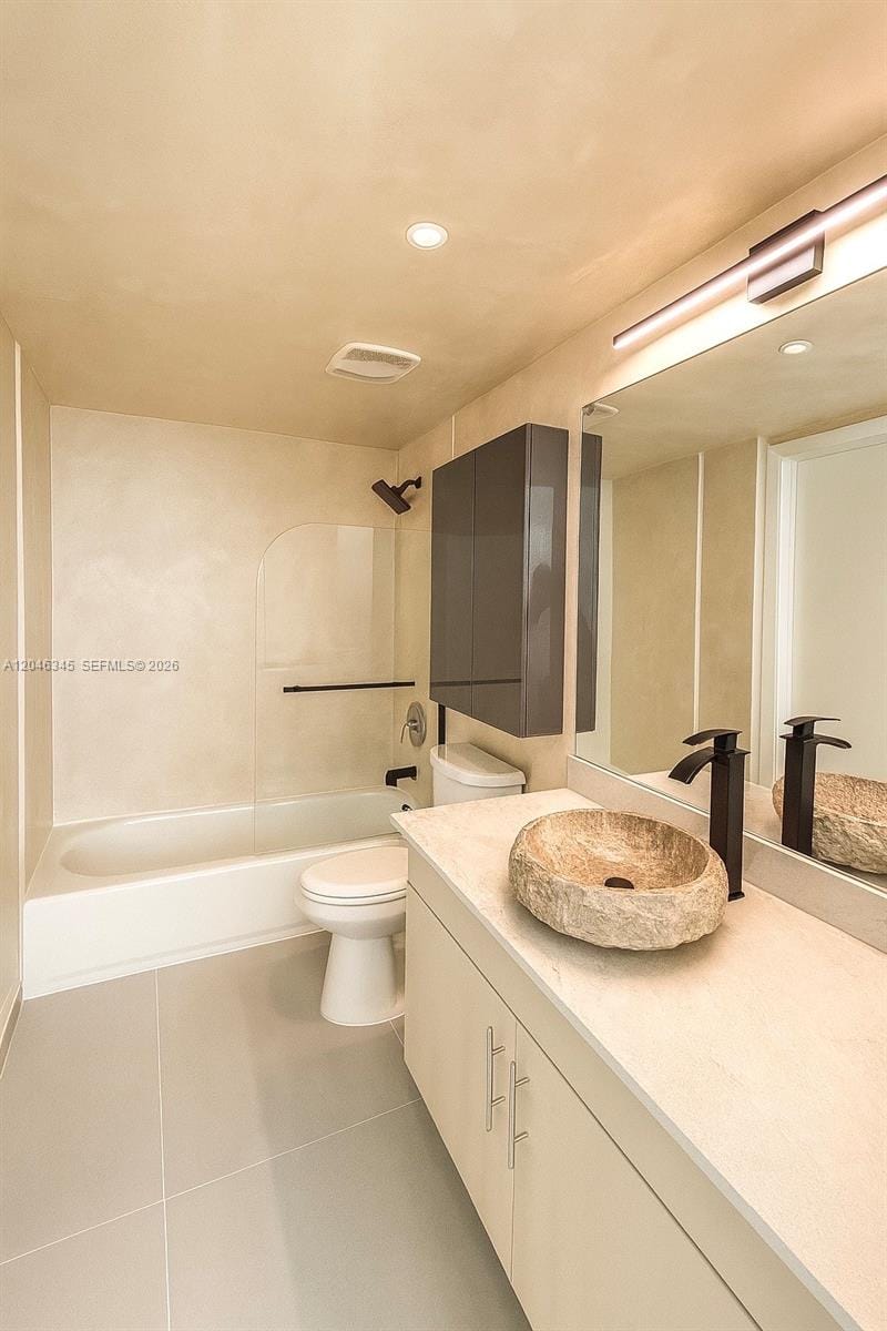 1861 S River Drive 1505 — photo 10