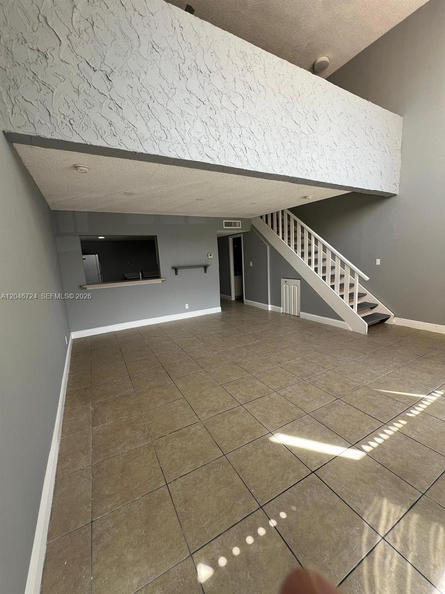 18051 NW 68th Avenue K204, Hialeah, FL 33015