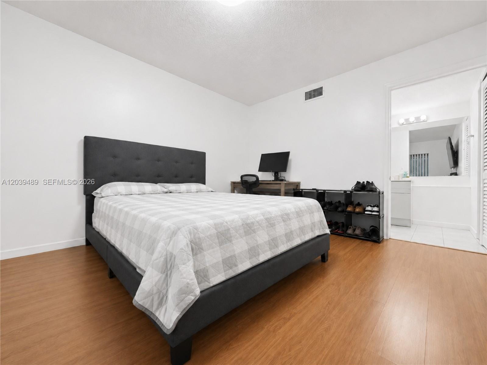 20135 NE 3rd Court 1, Miami, FL 33179 photo 15