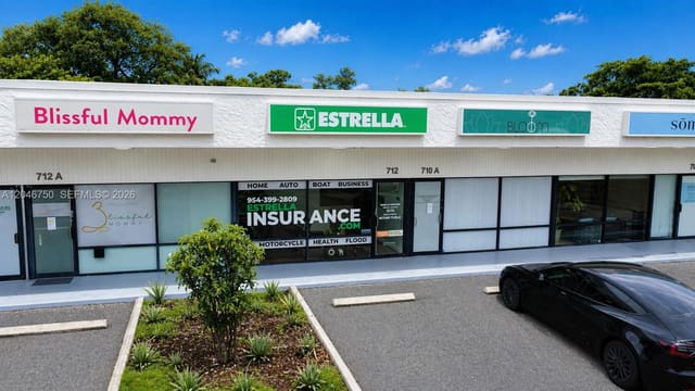 *estrella Franchise Insurance Agency*, Hallandale Beach, FL 33009