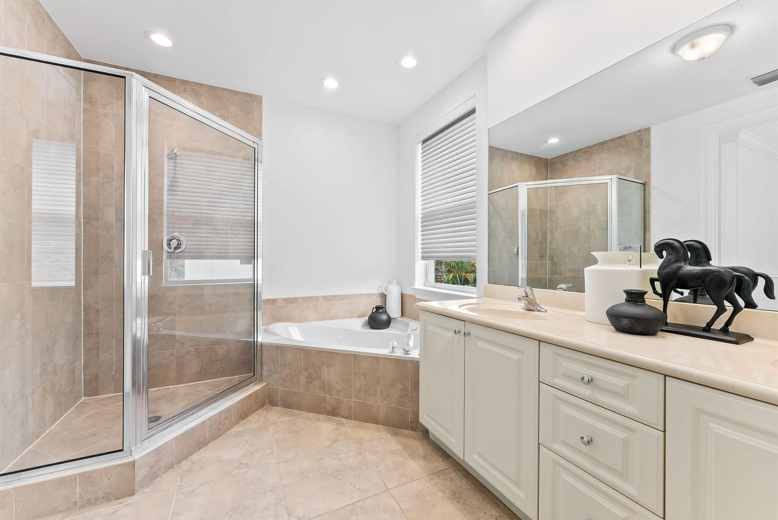 725 SW 4th Avenue, Fort Lauderdale, FL 33315 photo 13