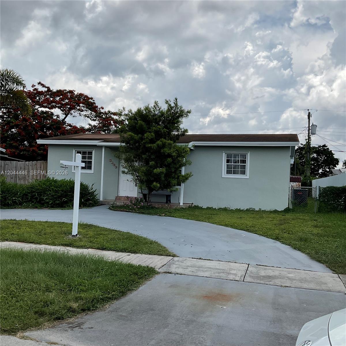7395 Garfield Street, Hollywood, FL 33024