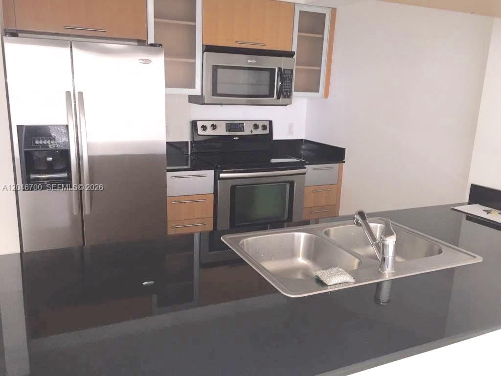 1750 N Bayshore Drive 5105 — photo 2