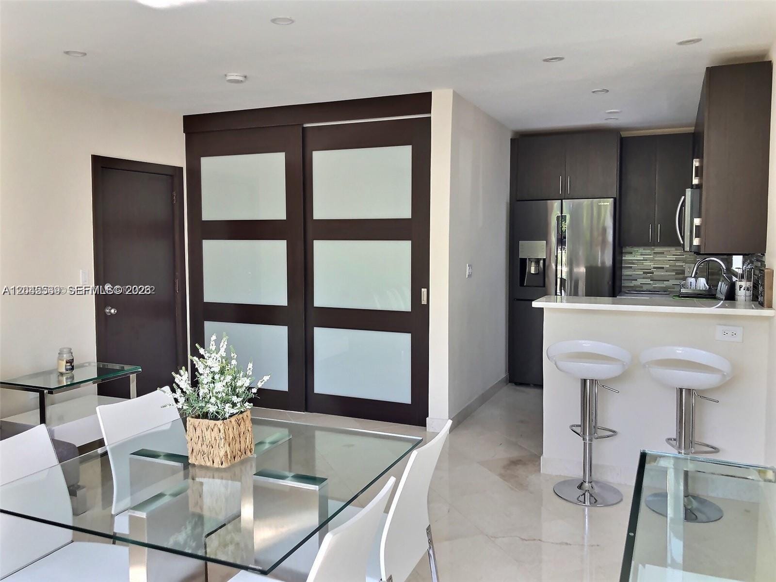 900 Jefferson Avenue 9 — photo 2