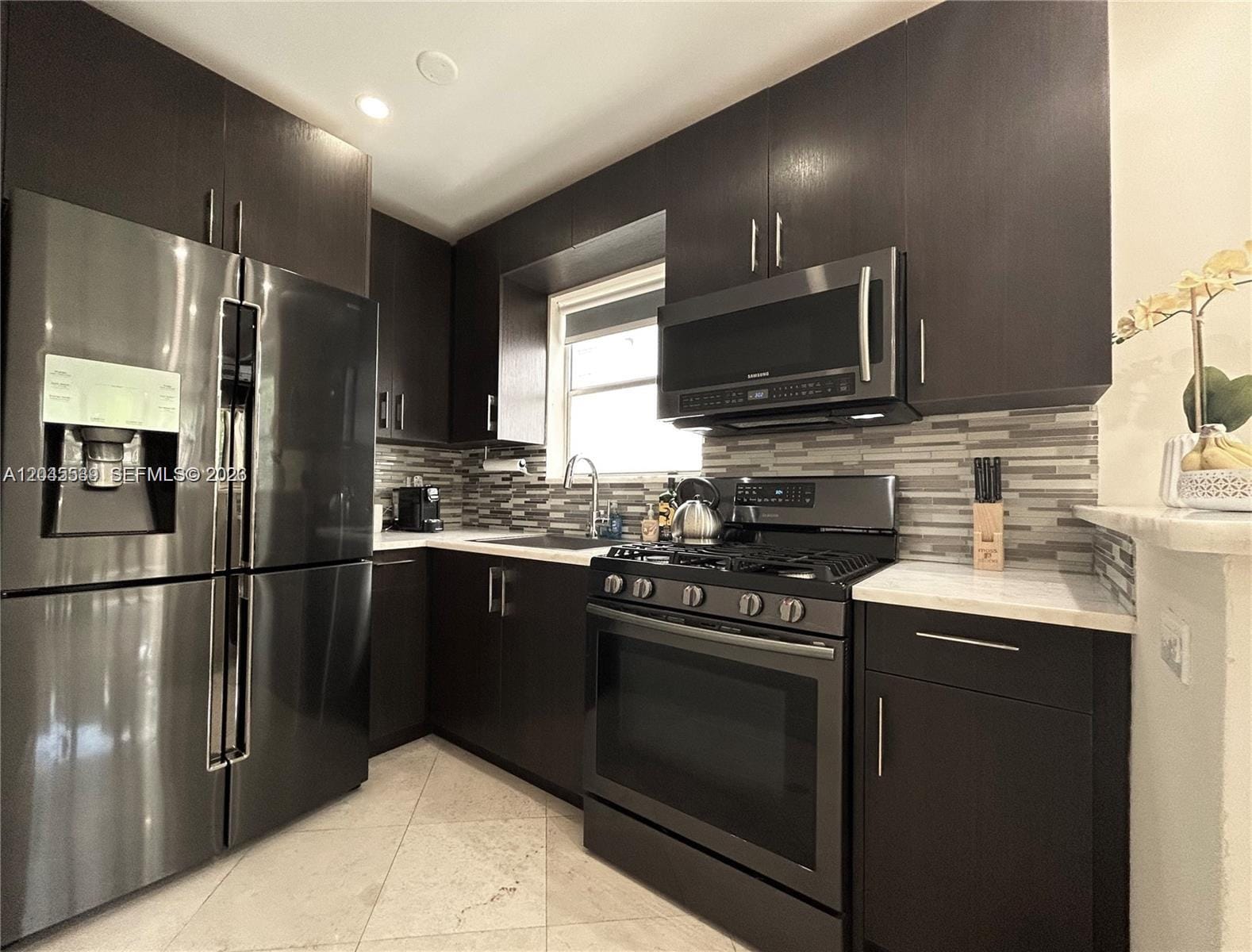 900 Jefferson Avenue 9 — photo 9