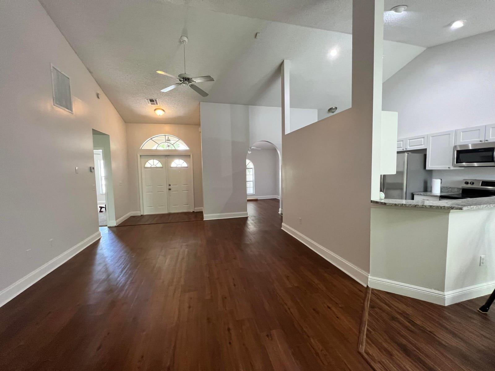 2485 Stonegate Drive — photo 3