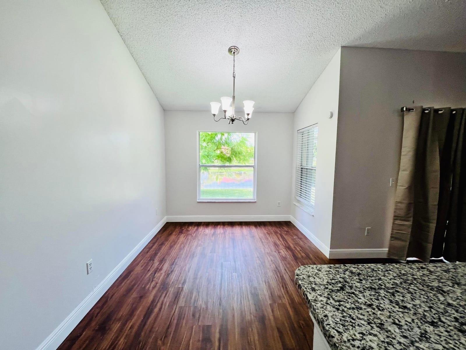2485 Stonegate Drive — photo 8