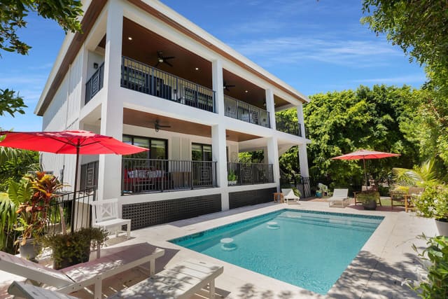 239 W Seaview Drive, Plantation Island, Duck Key, FL