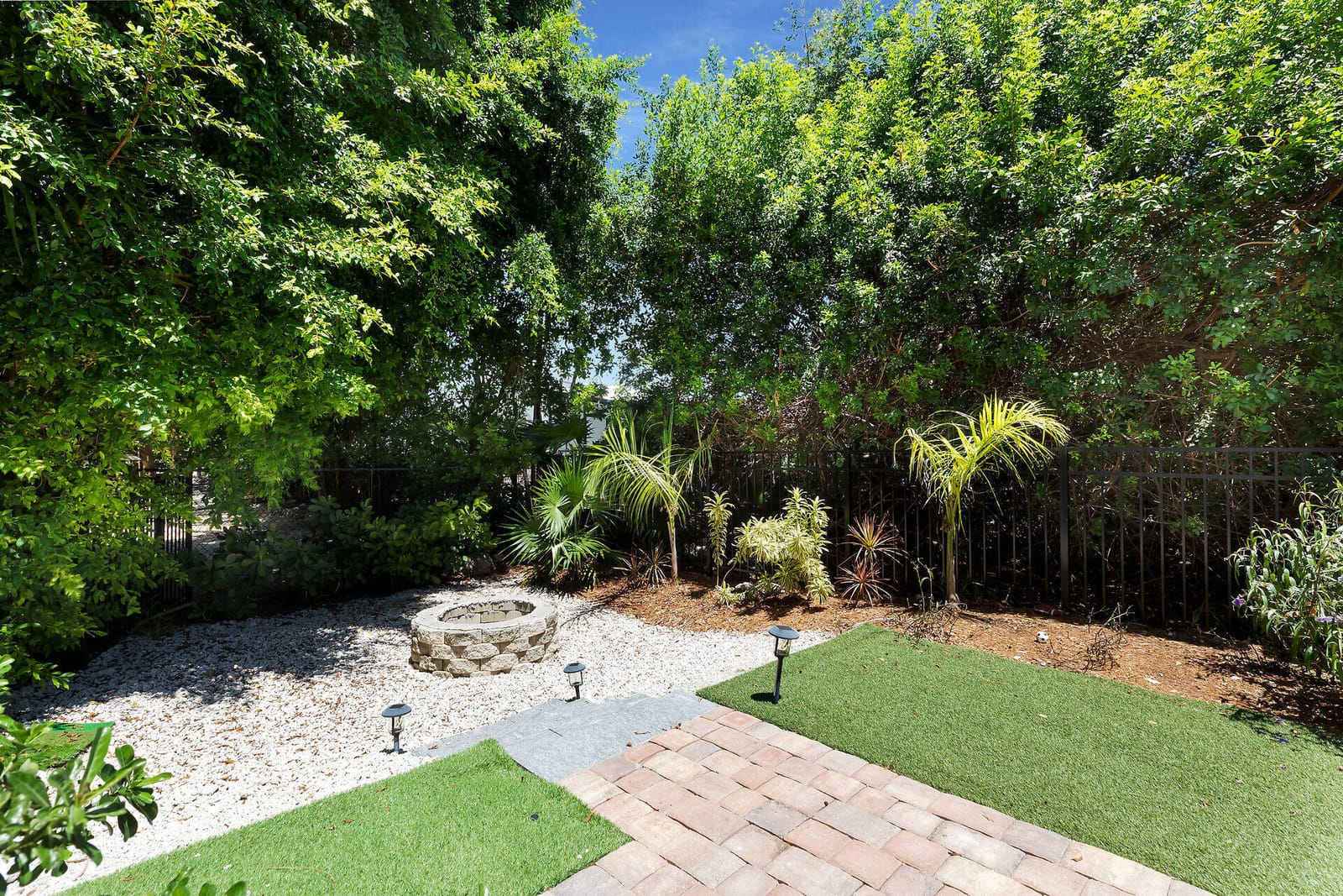 239 W Seaview Drive — photo 9