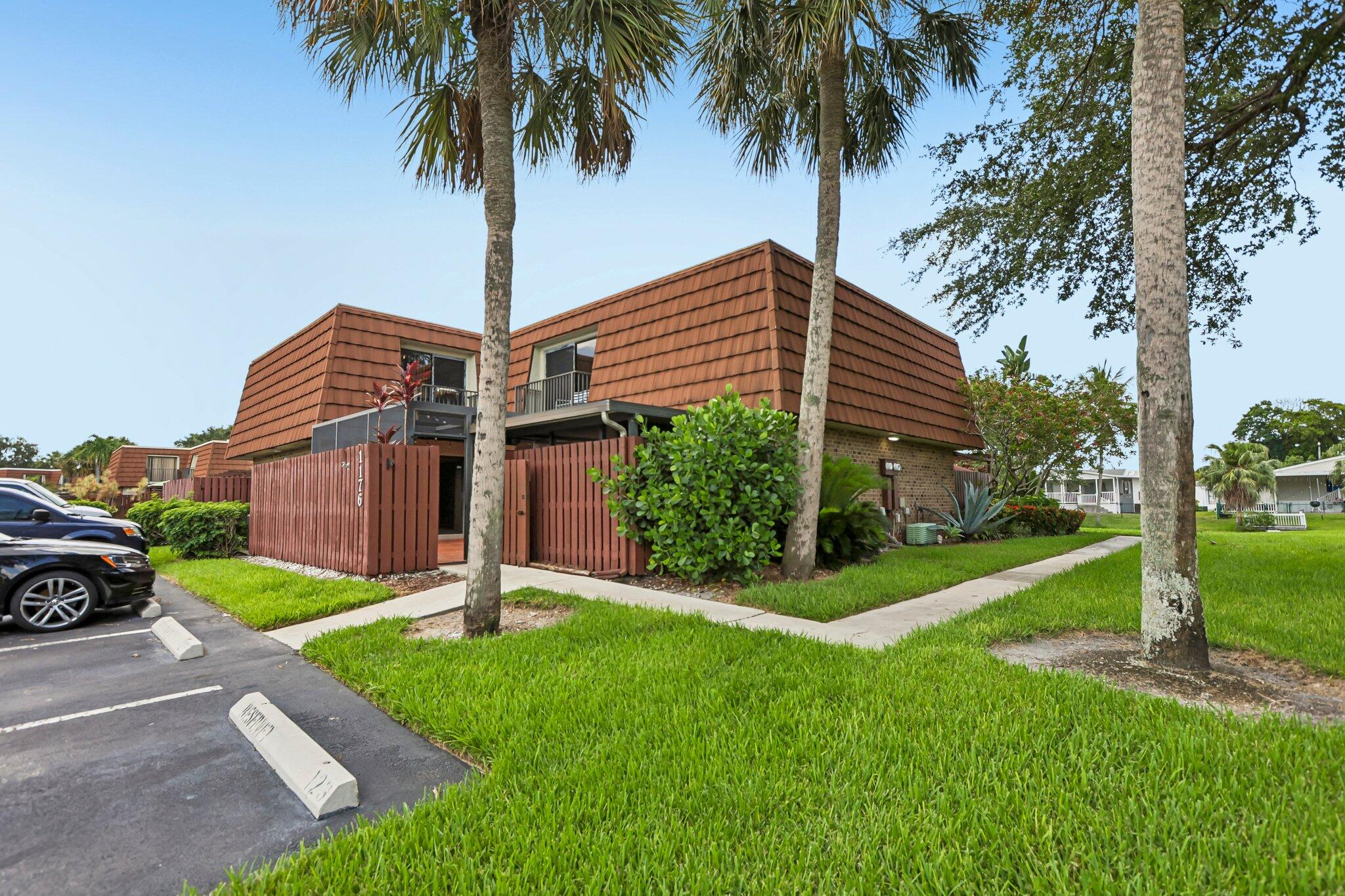 1176 SW 118th Terrace, Davie, FL 33325