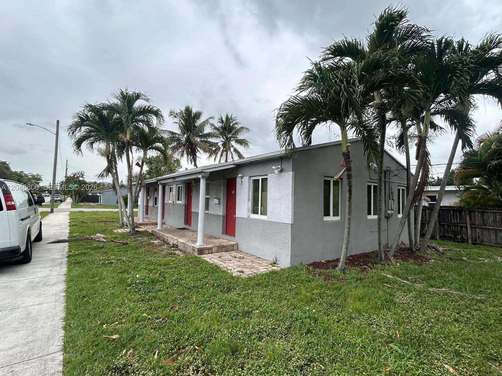 2214 N 25th Avenue 1, Hollywood, FL 33020