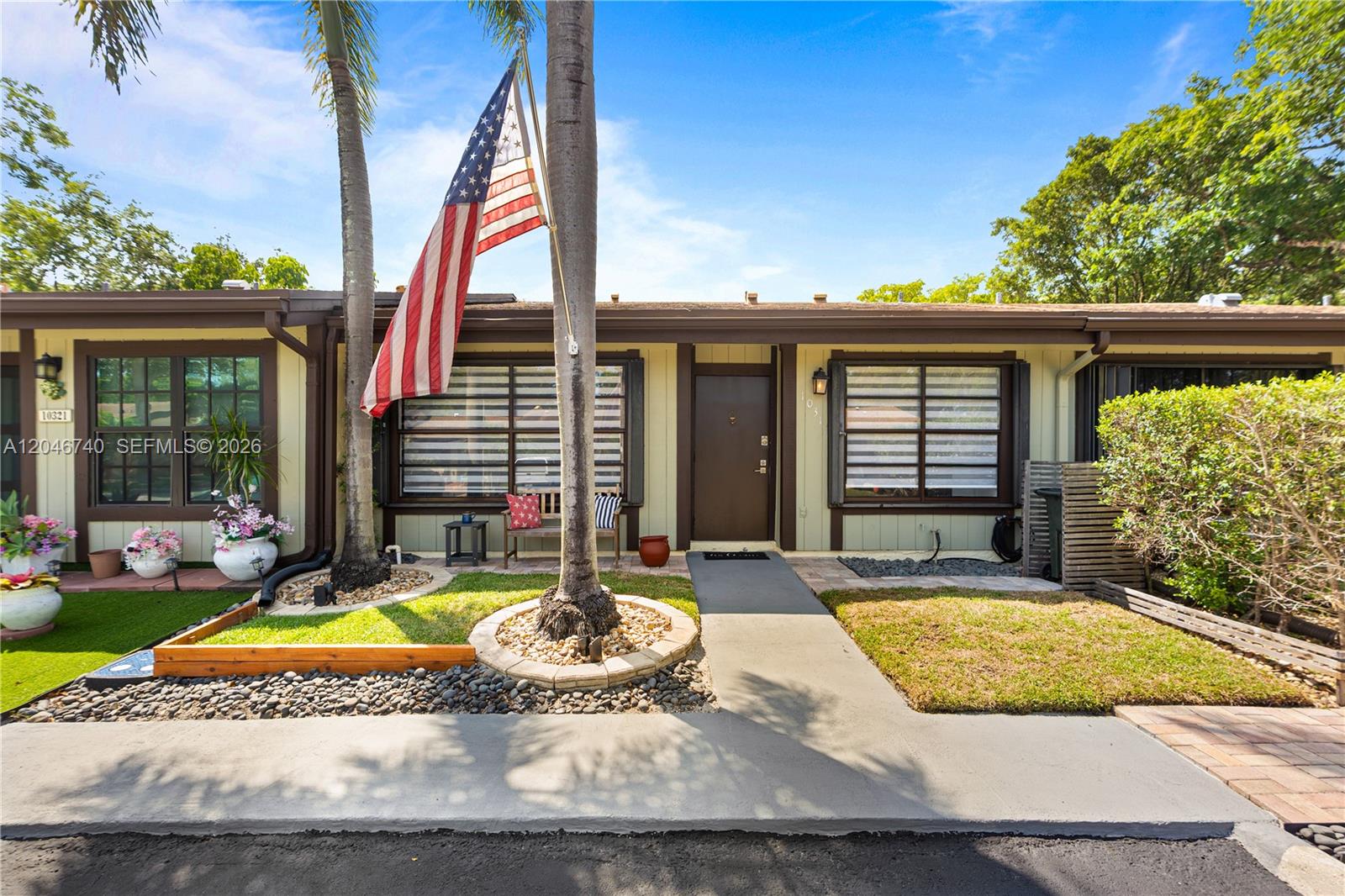 10311 Laurel Court, Pembroke Pines, FL 33026