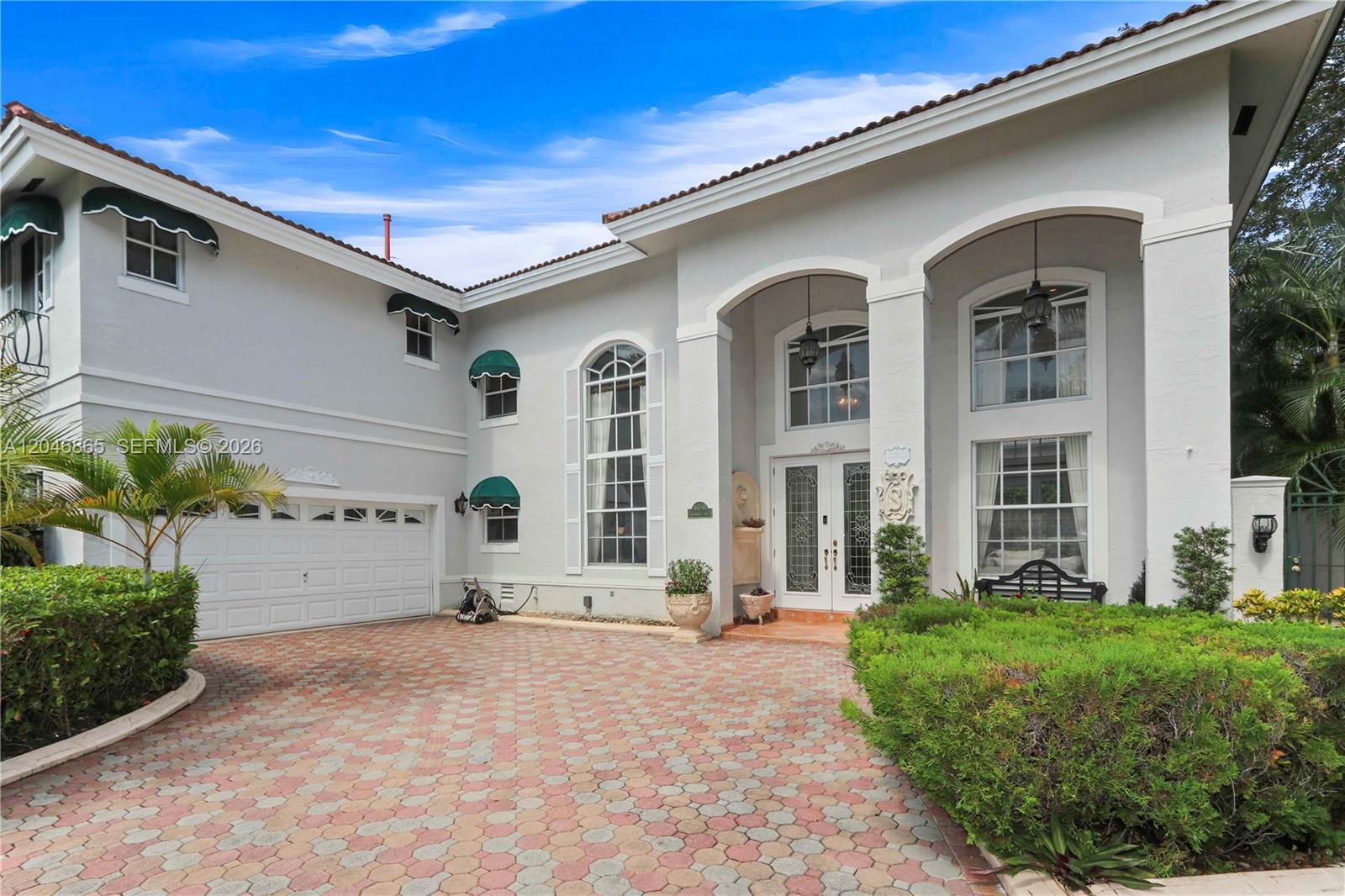 16048 NW 82nd Place, Miami Lakes, FL 33016