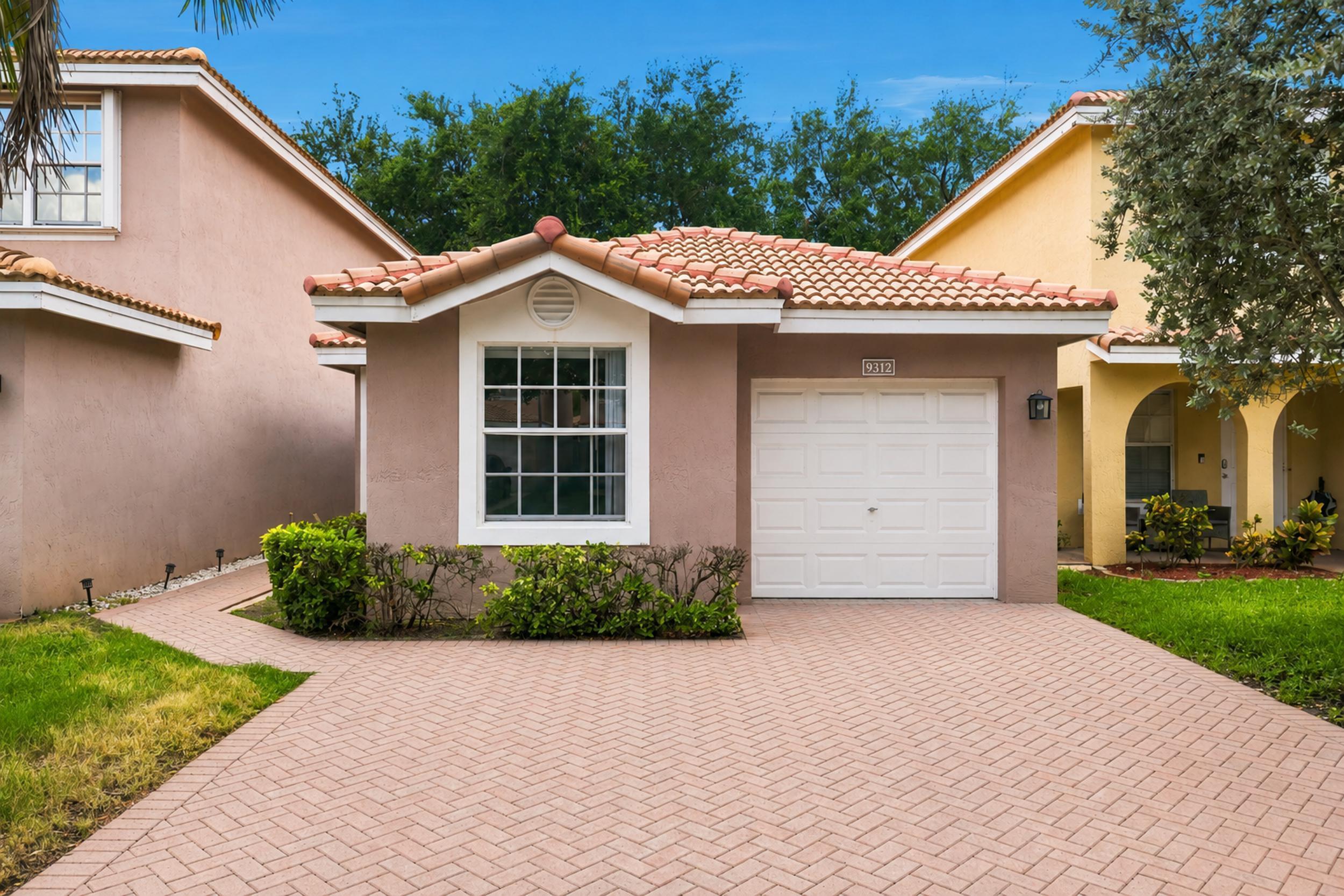 9312 NW 54th Street 9312, Sunrise, FL 33351