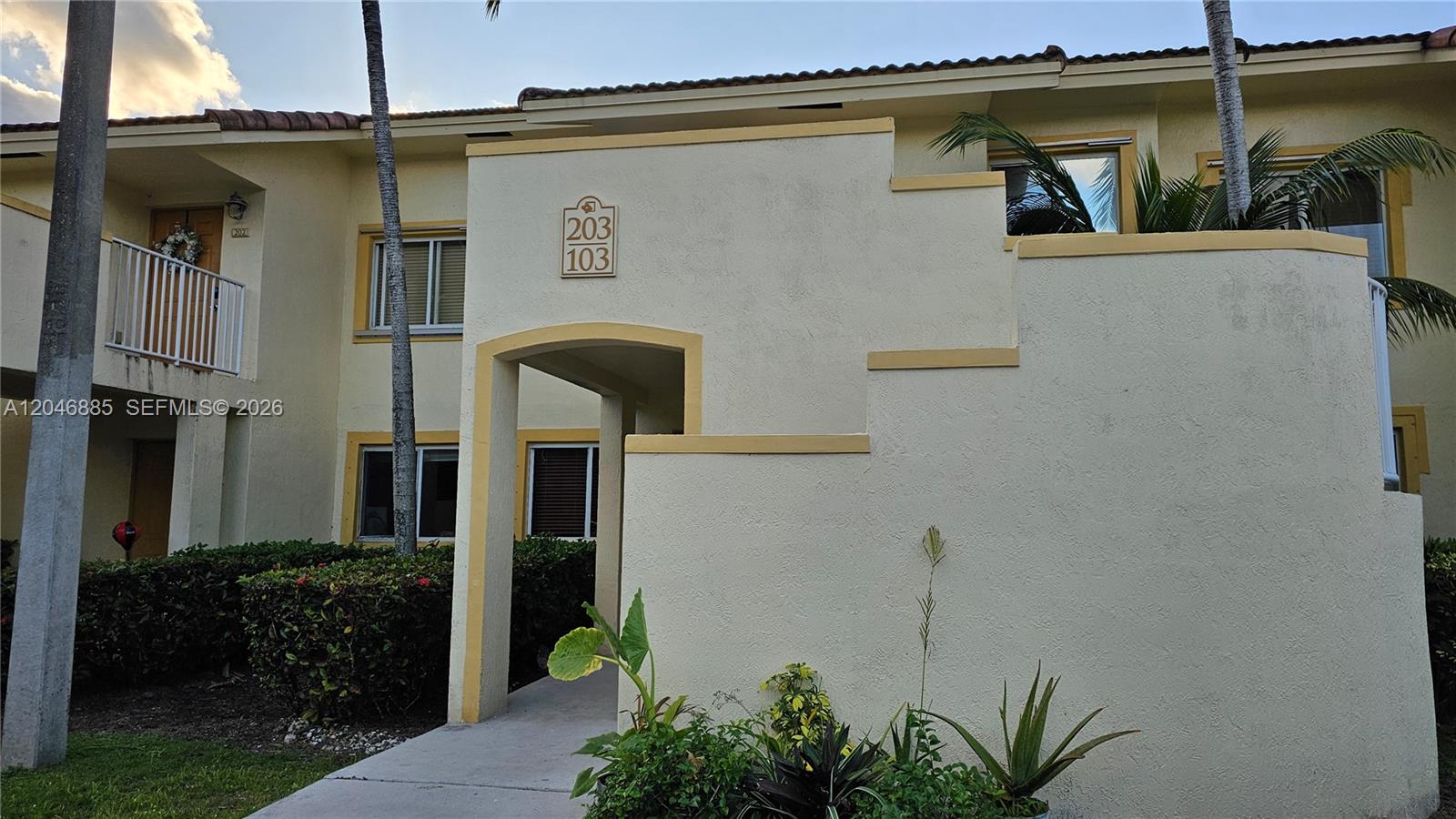 4785 SW 62nd Avenue 203, Davie, FL 33314