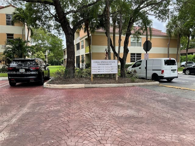 8282 NW 24th Street 8282, Coral Springs Estate Town, Coral Springs, FL