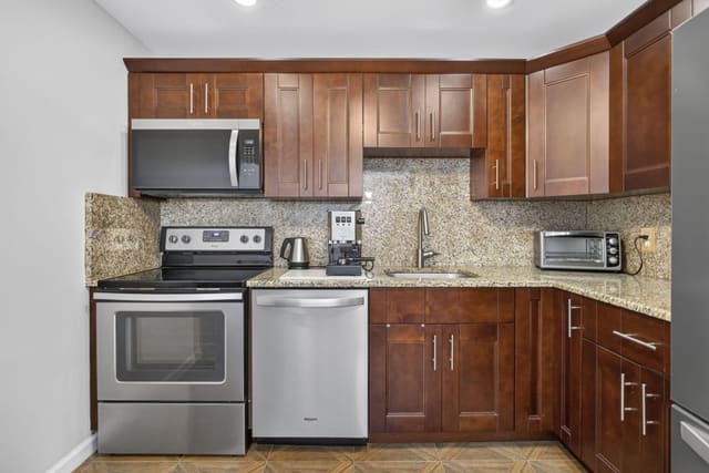 307 Wellington C, Wellington, West Palm Beach, FL