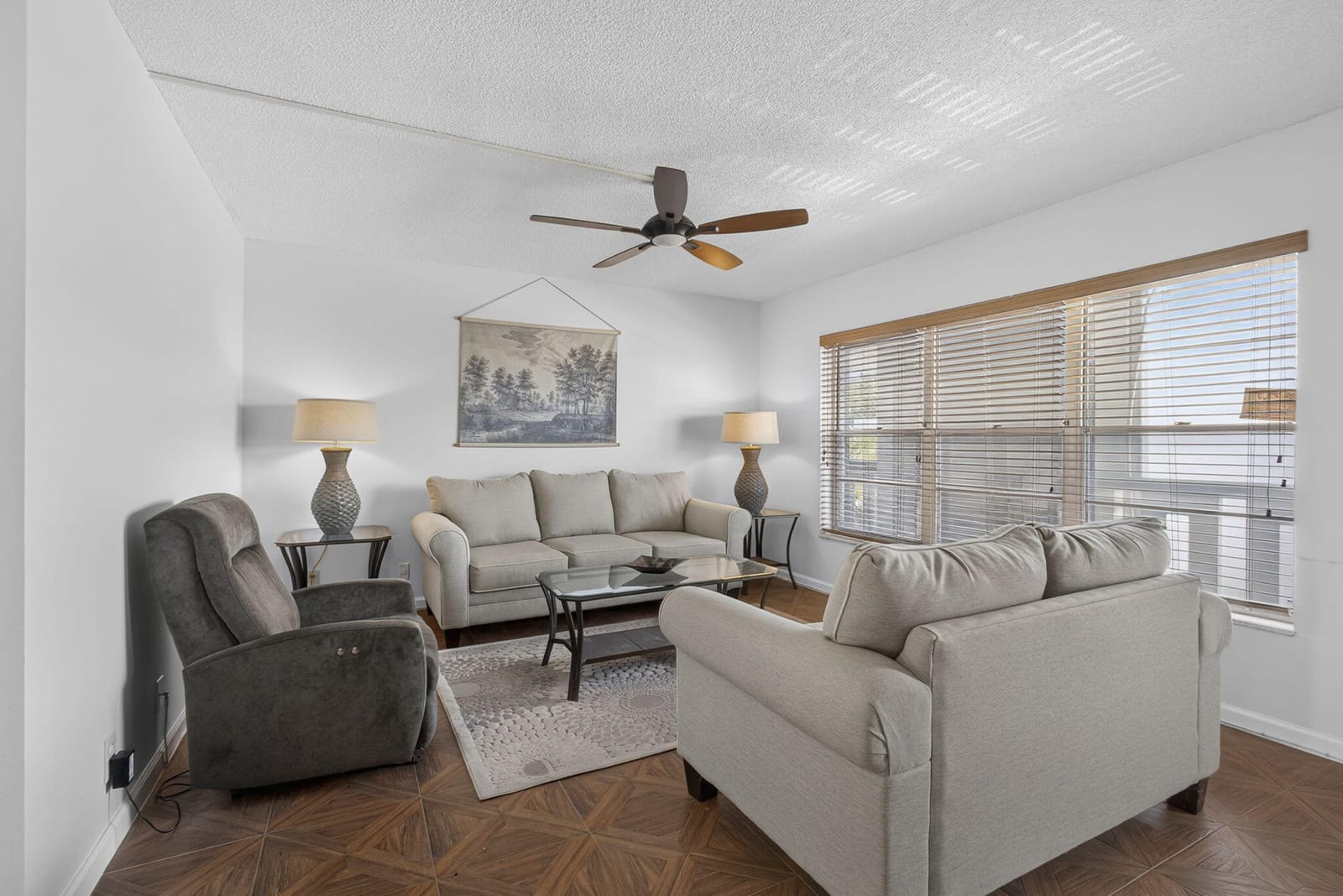 307 Wellington C — photo 4