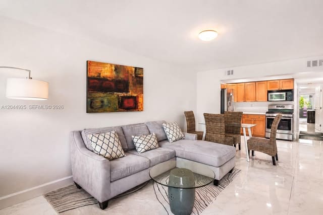 405 N Hibiscus Drive 204, Island Club of South Beach, Miami Beach, FL