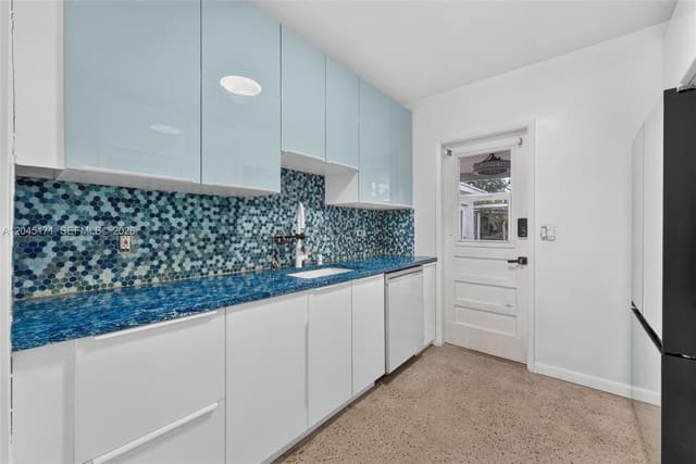 1805 N Dixie Highway, Lauderdale Park, Fort Lauderdale, FL