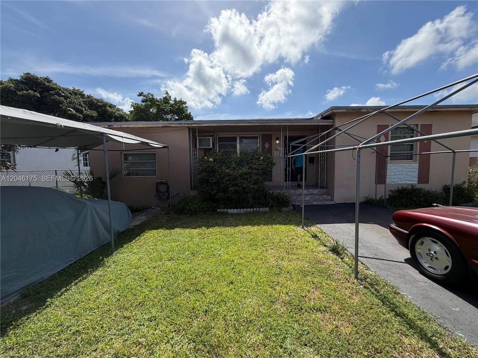 745 NW 32nd Avenue, Miami, FL 33125 photo 2