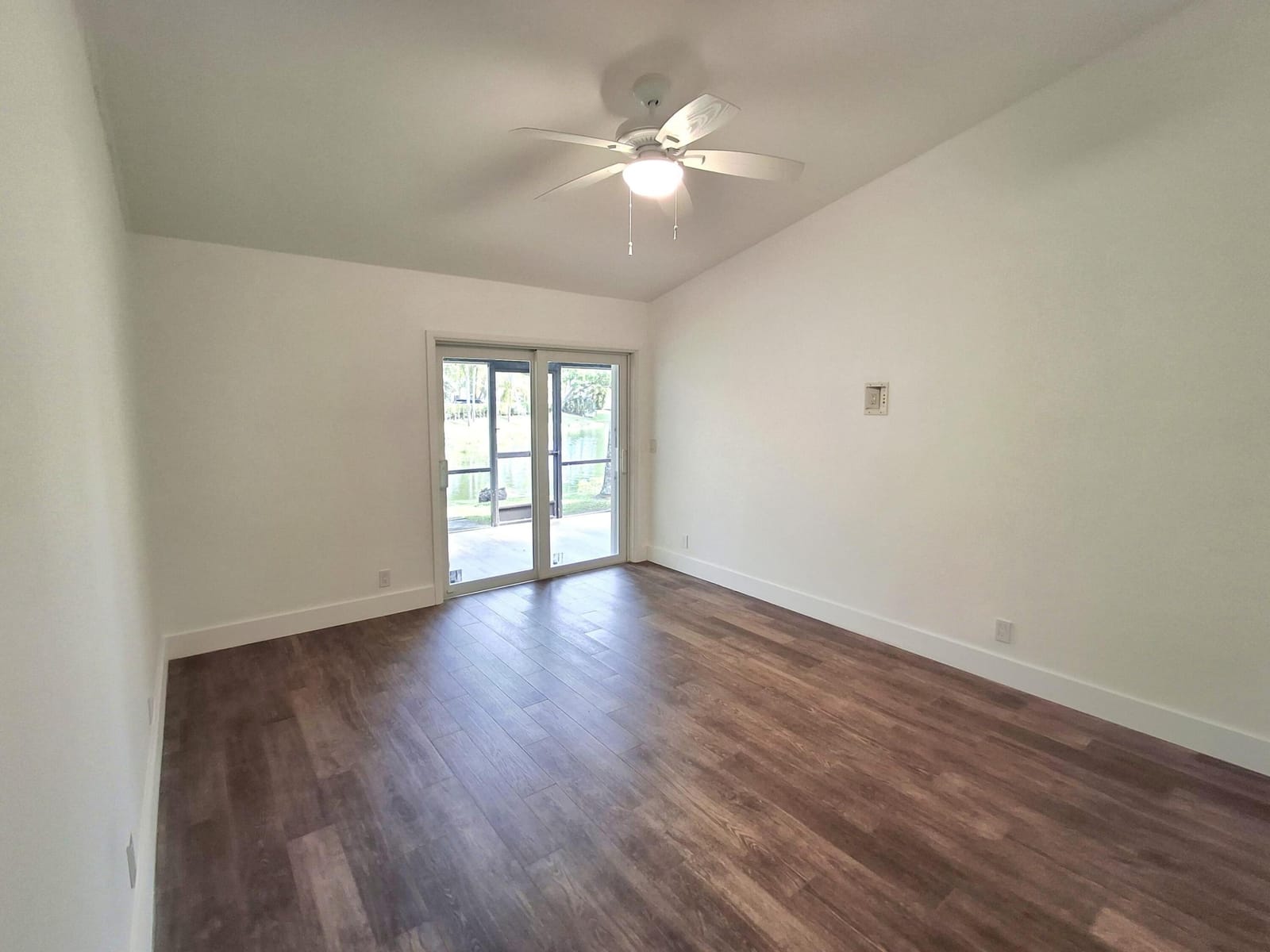 7400 Pinewalk Drive S, Margate, FL 33063 photo 18