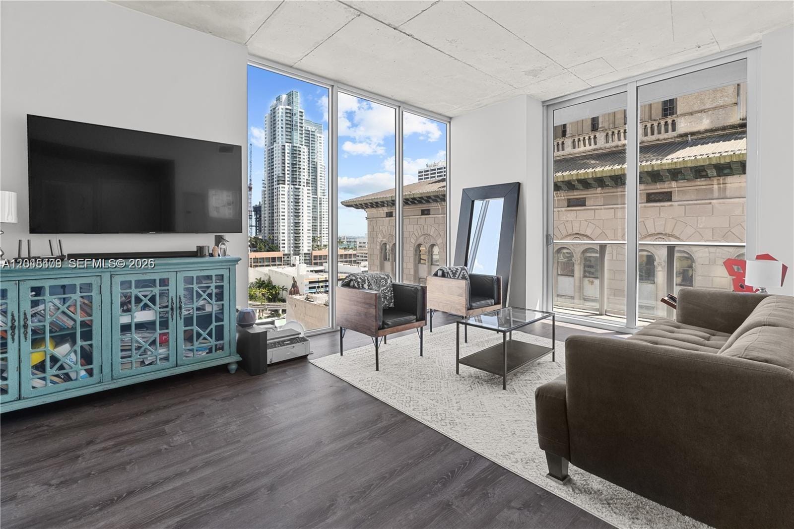 151 SE 1st Street 1402, Miami, FL 33131 photo 3