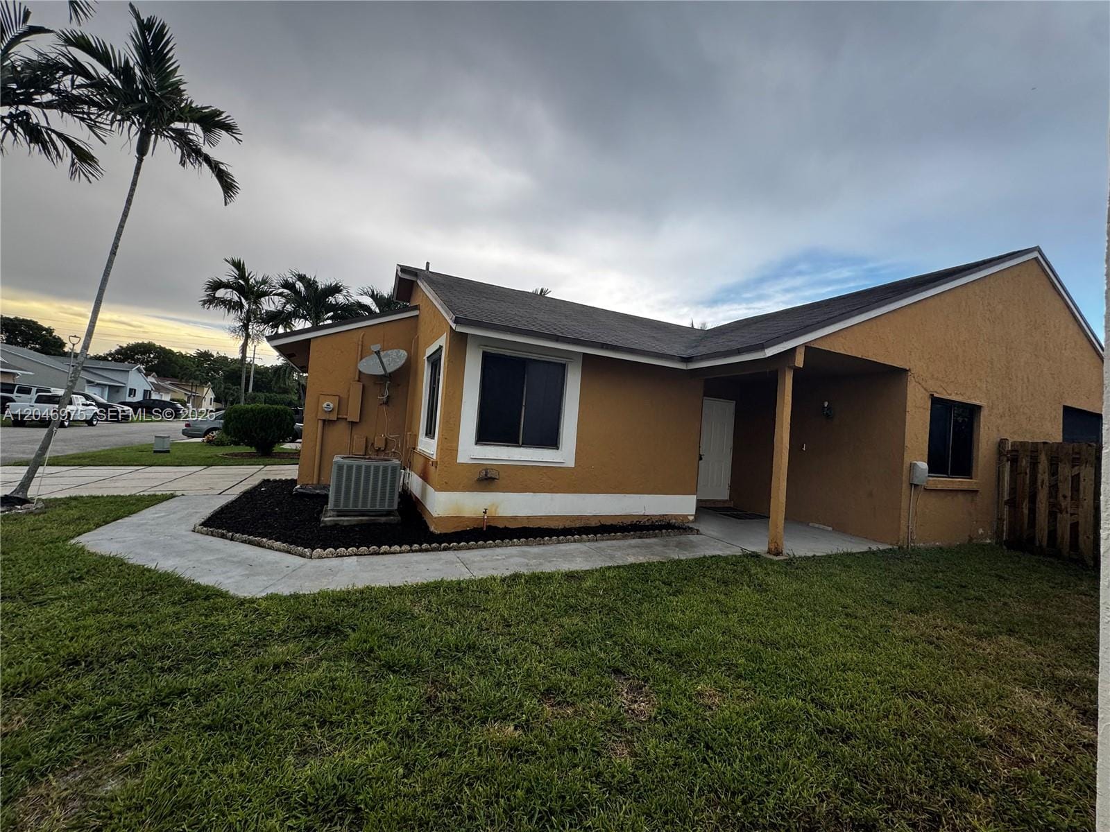 951 SW 109th Avenue — photo 2