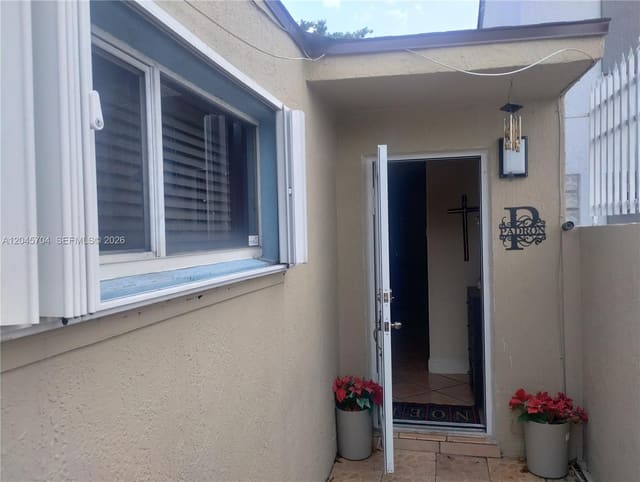 7005 W 15th Avenue, Hialeah, FL 33014