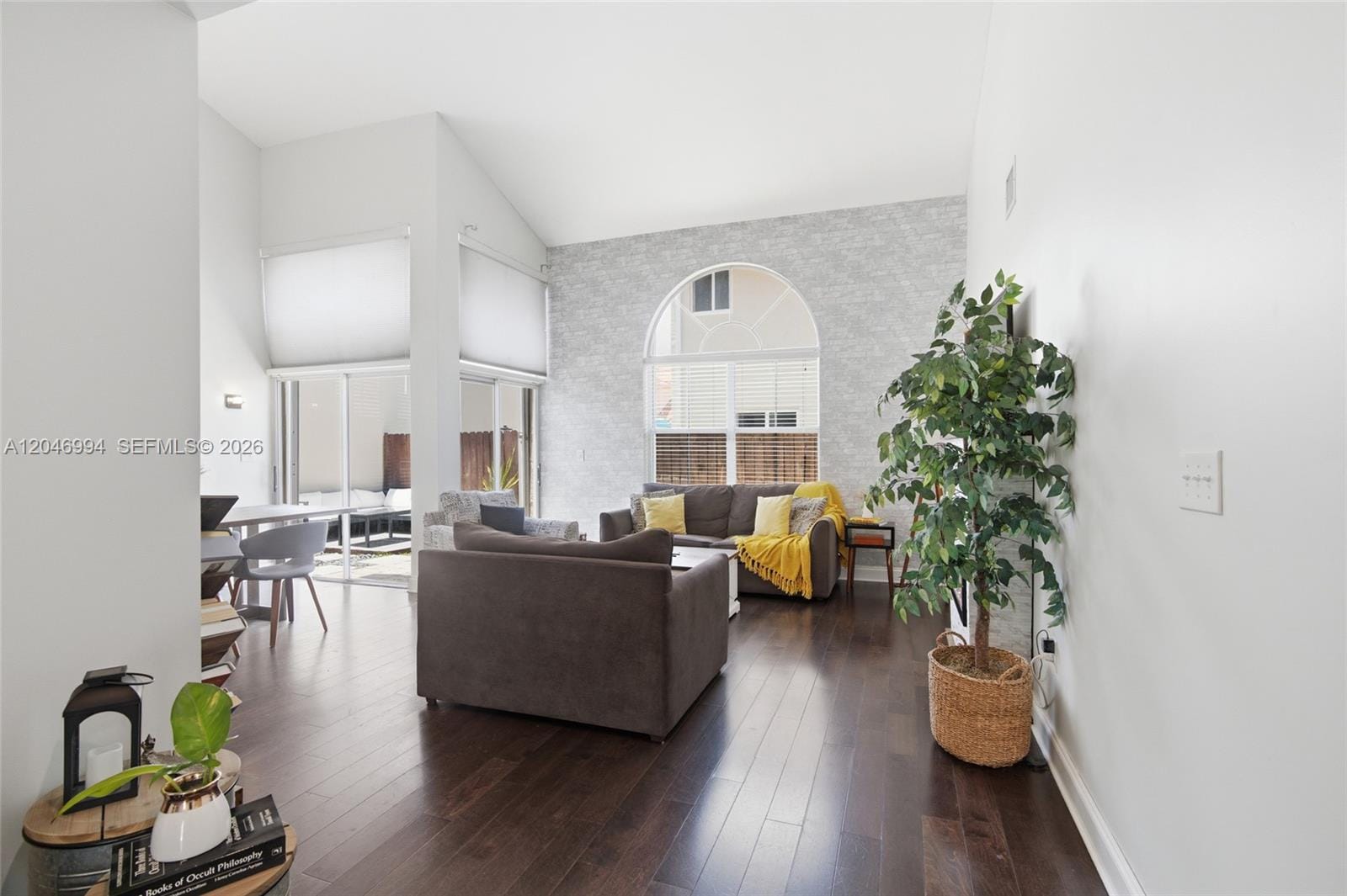 3715 Valais Drive — photo 5