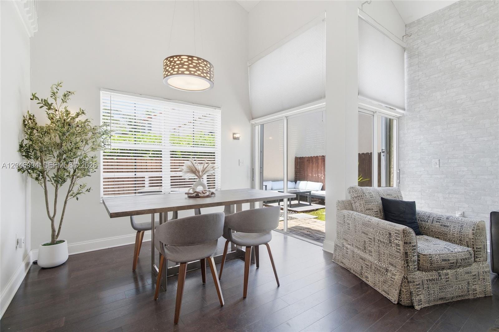 3715 Valais Drive — photo 8