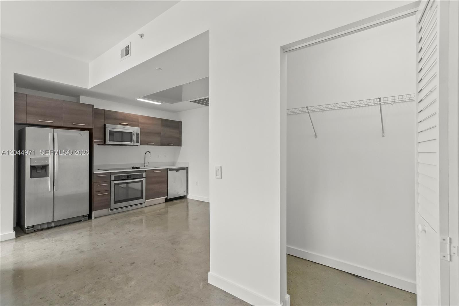 151 SE 1st Street PH04, Miami, FL 33131 photo 13