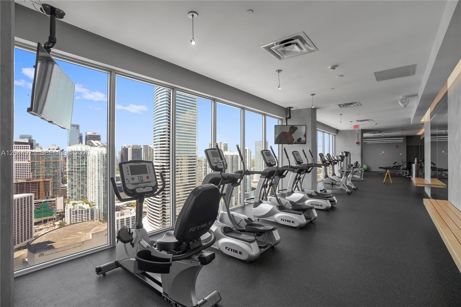 151 SE 1st Street PH04, Miami, FL 33131 photo 24