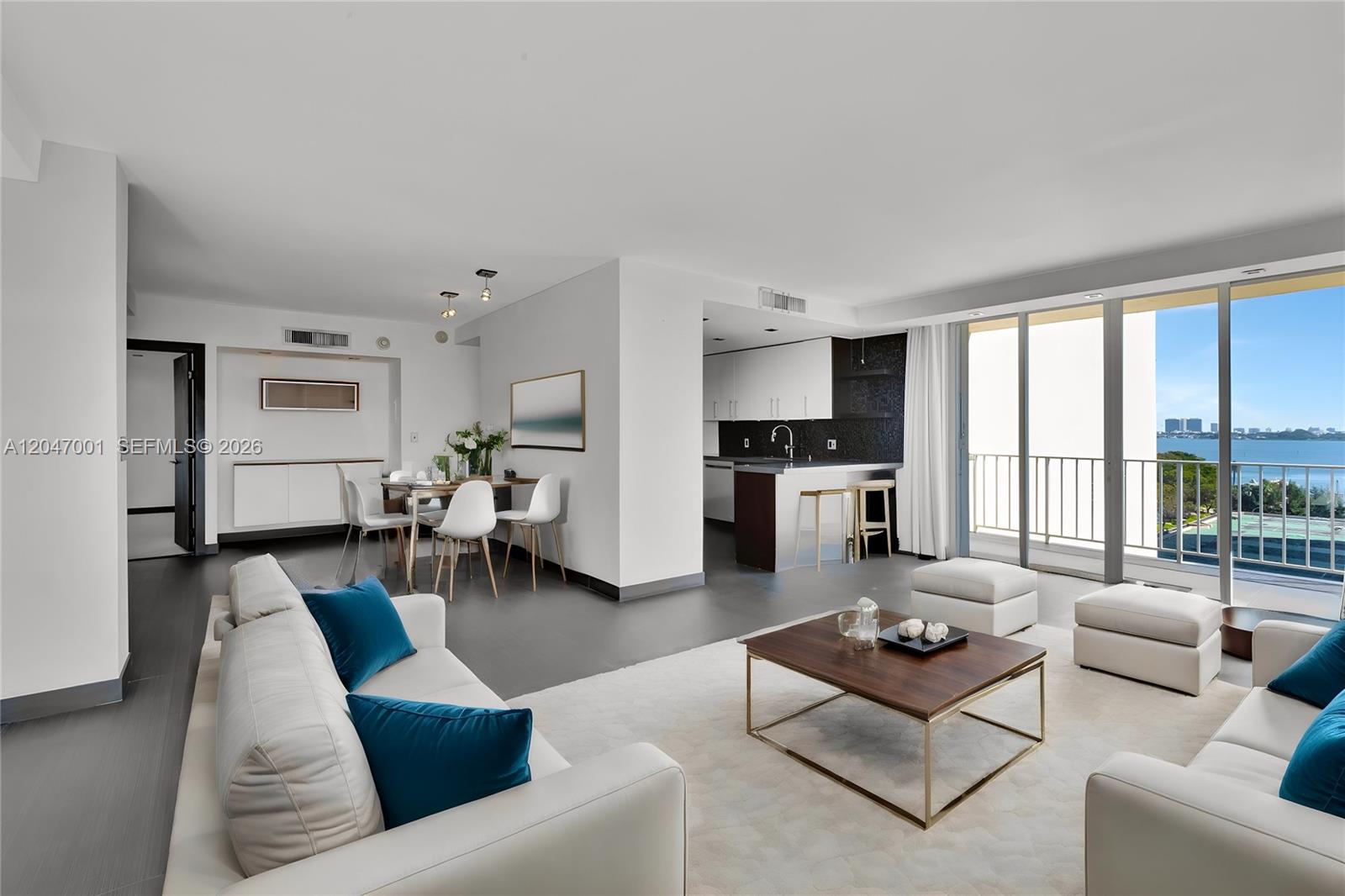 11111 Biscayne Boulevard 9B(928), Miami, FL 33181, Miami