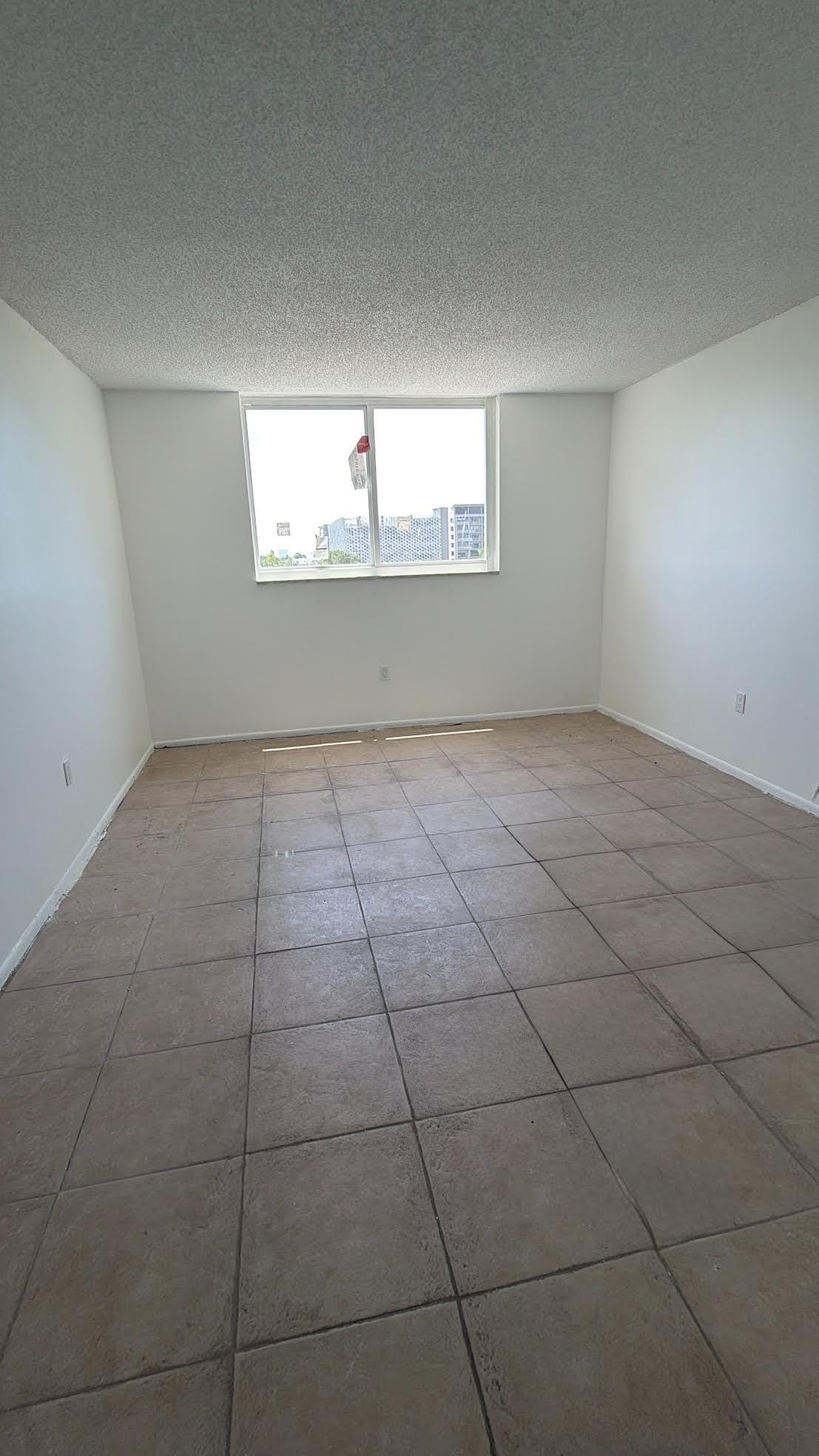 12500 NE 15th Avenue 516 — photo 9