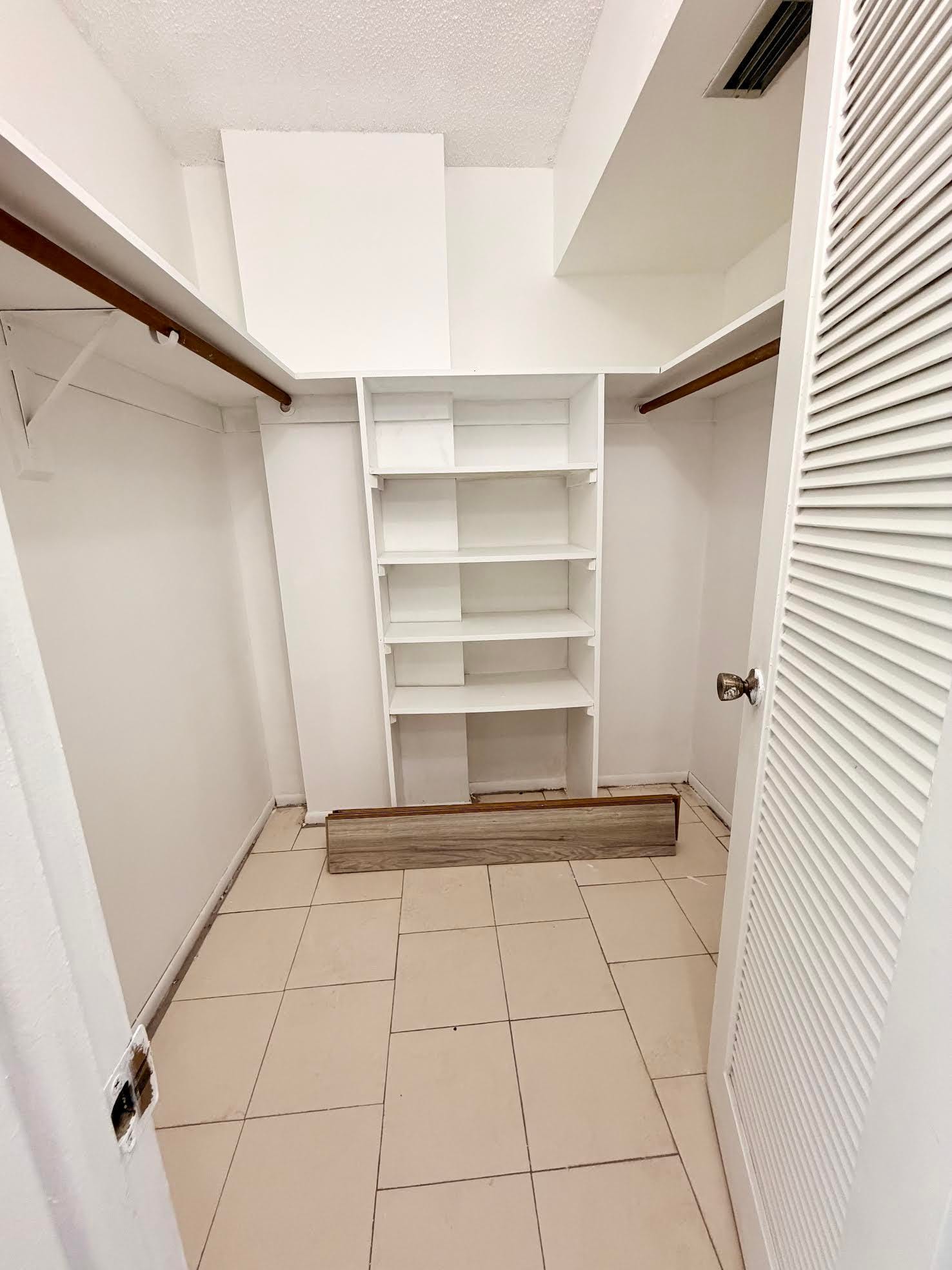12500 NE 15th Avenue 516 — photo 10