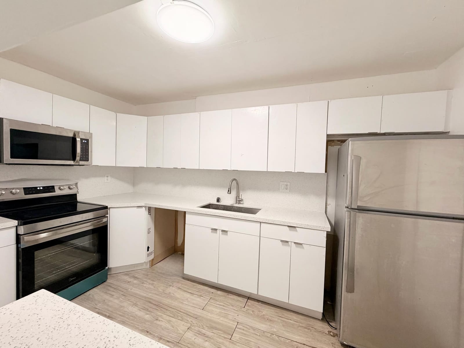 12500 NE 15th Avenue 516 — photo 3