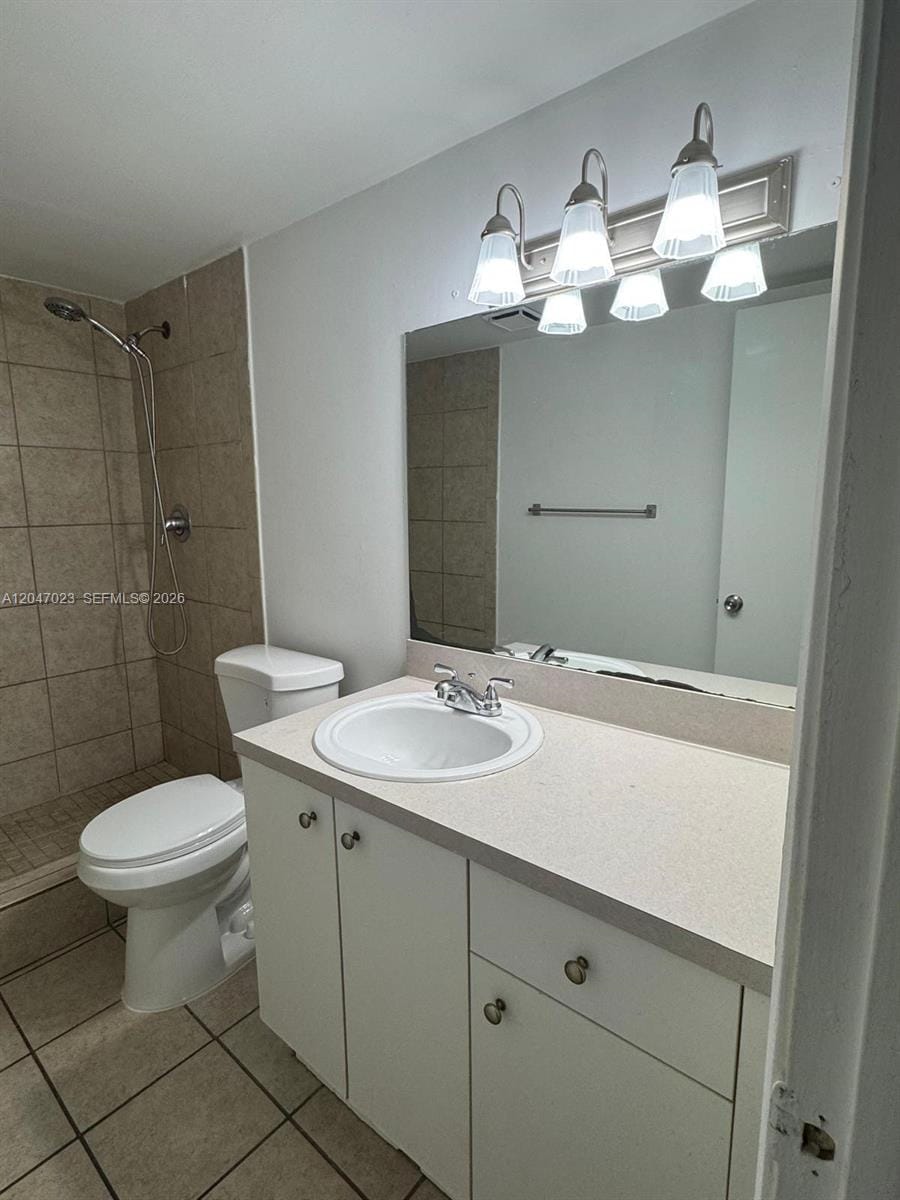 411 Executive Center Drive 203 — photo 4