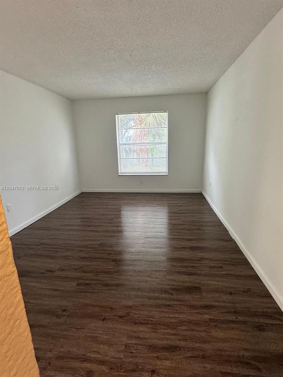 411 Executive Center Drive 203 — photo 9