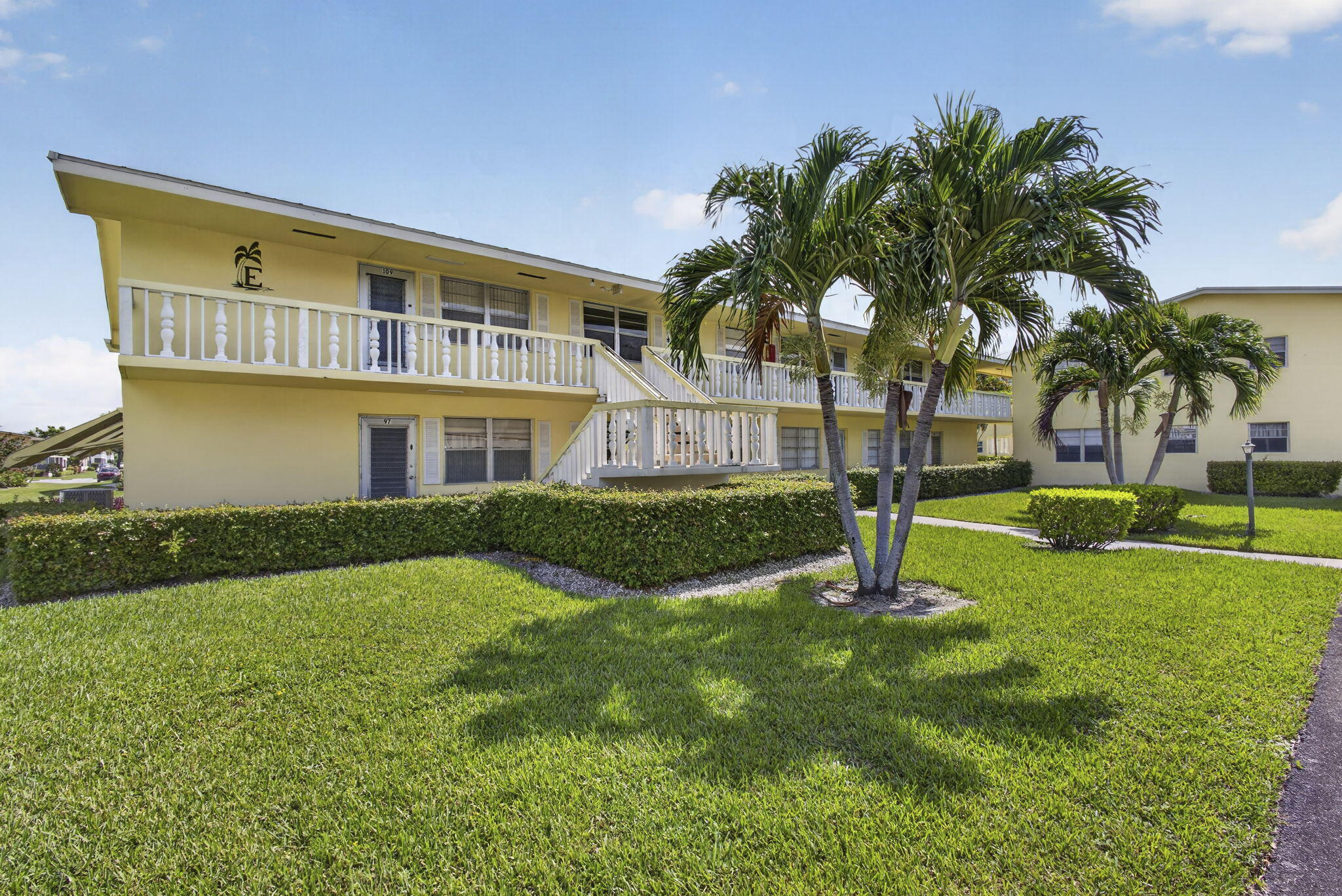 111 Sheffield E, West Palm Beach, FL 33417