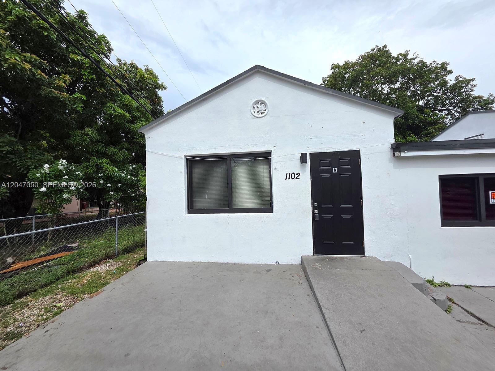 1102 NW 103rd Street — photo 2