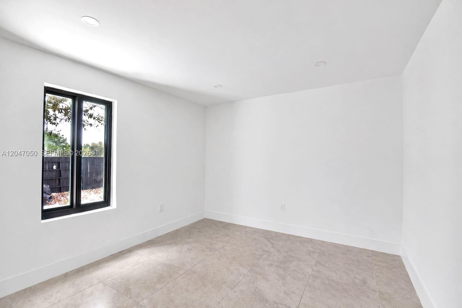 1102 NW 103rd Street, Miami, FL 33150 photo 15
