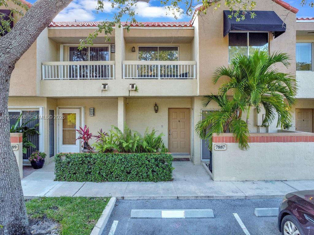 7887 NW 7th Court, Plantation, FL 33324